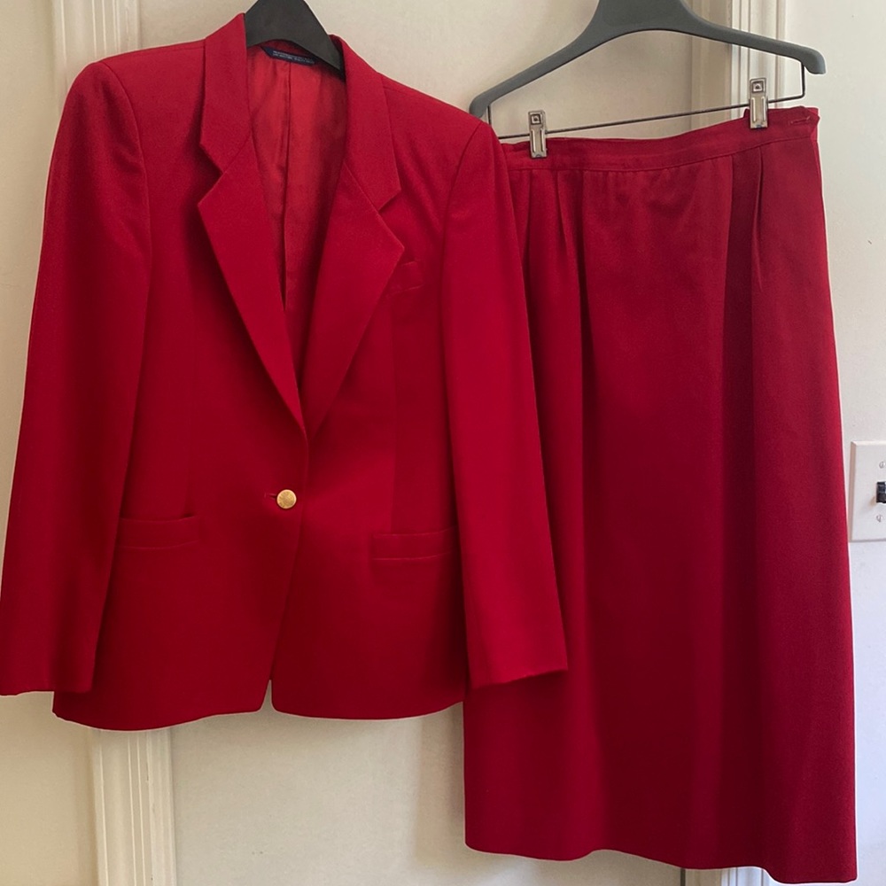 2 piece skirt suit pure virgin wool